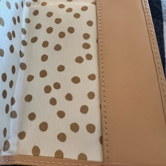 Kate Spade leather passport holder - Picture 4 of 4
